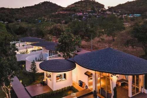 SaroRach Pool Villa Resort Kohlarn - photo 19