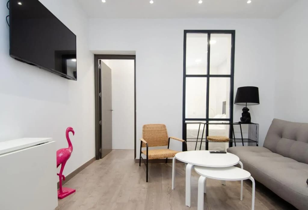 APARTAMENTOS VIVE MADRID - Casa Duque - photo 2