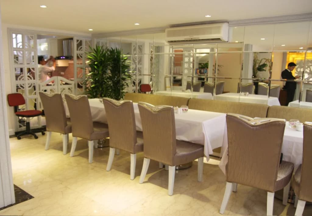 Hanoi Elite Hotel - photo 16