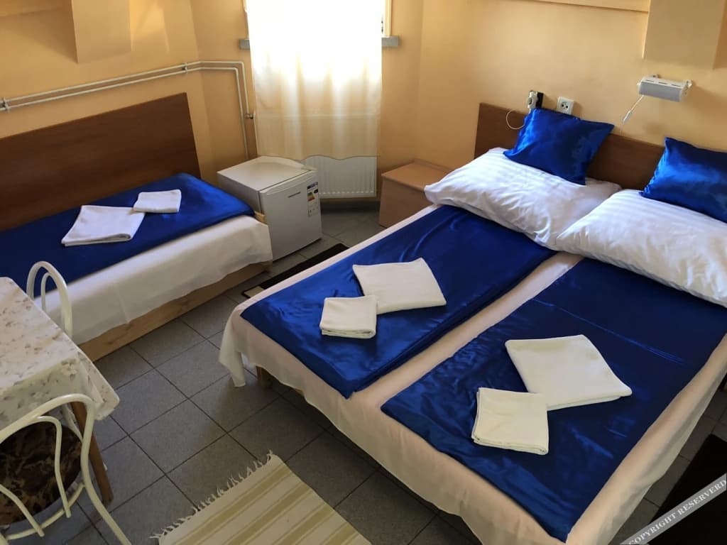Sashalom Hotel - photo 2