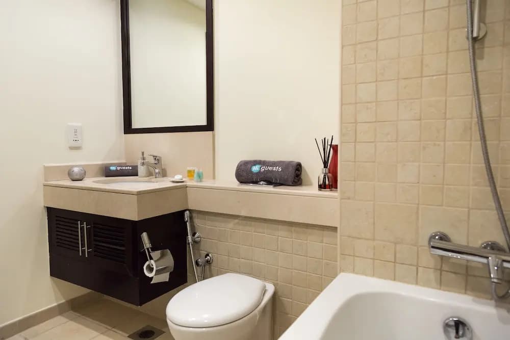 The Residences 5 - photo 8
