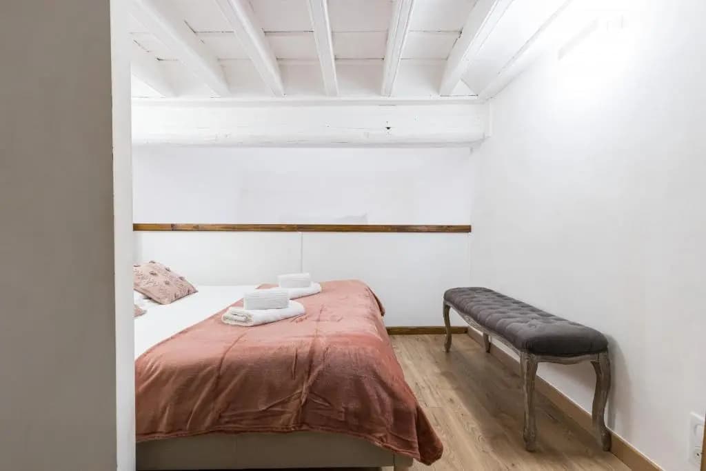 Duplex in Rue de la Préfecture Old Town 2 Bdrs - photo 3