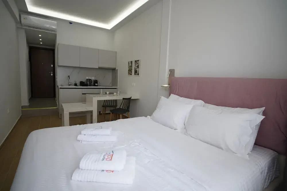 Tip Top Suites - photo 17