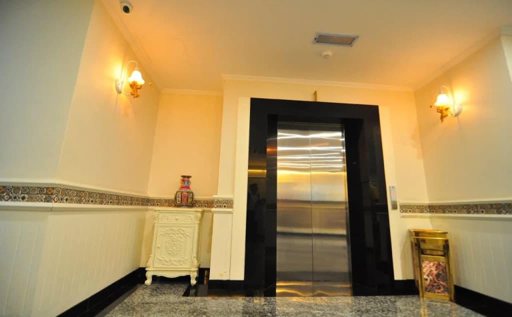 1 Million Hotel - photo 18