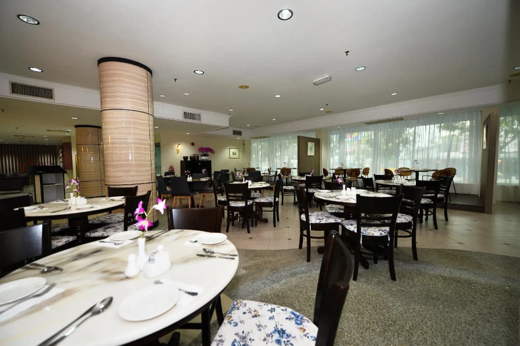 TF Riverside Hotel - photo 16