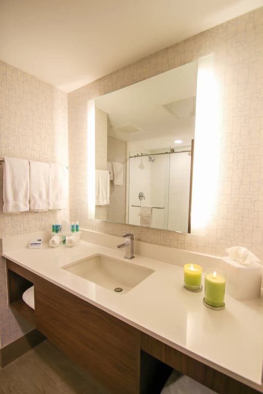 Holiday Inn Express & Suites Miami Airport East by IHG - photo 9