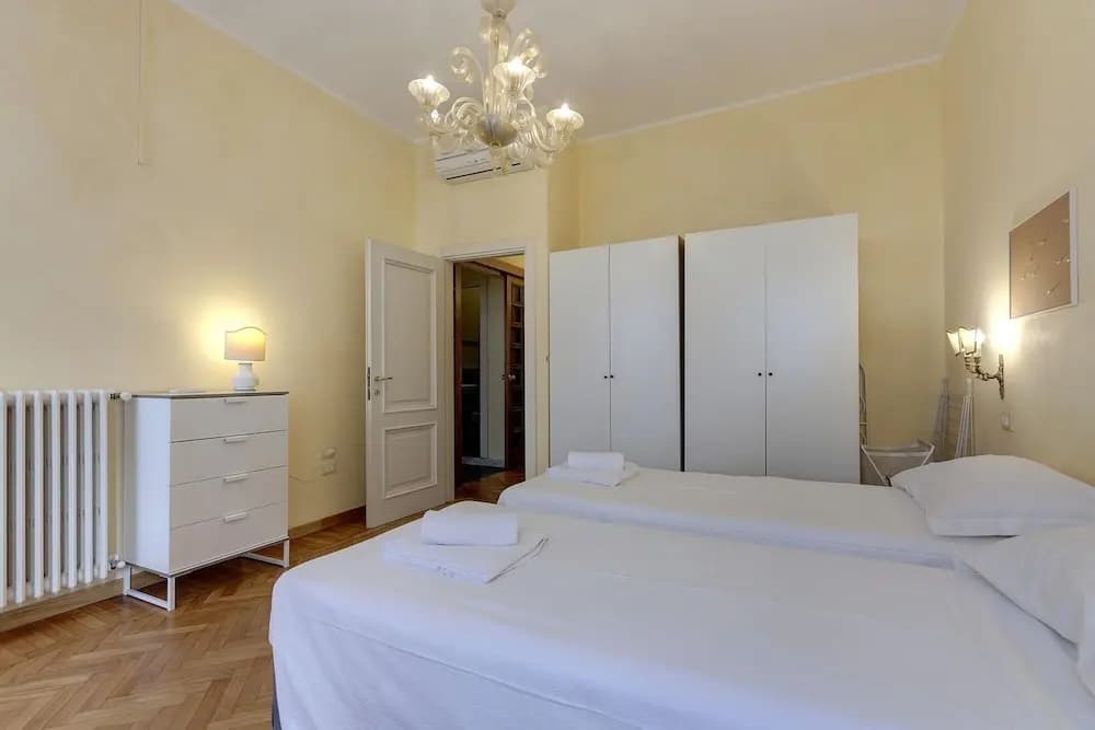 Ponte Vecchio 4 Bedrooms - photo 5