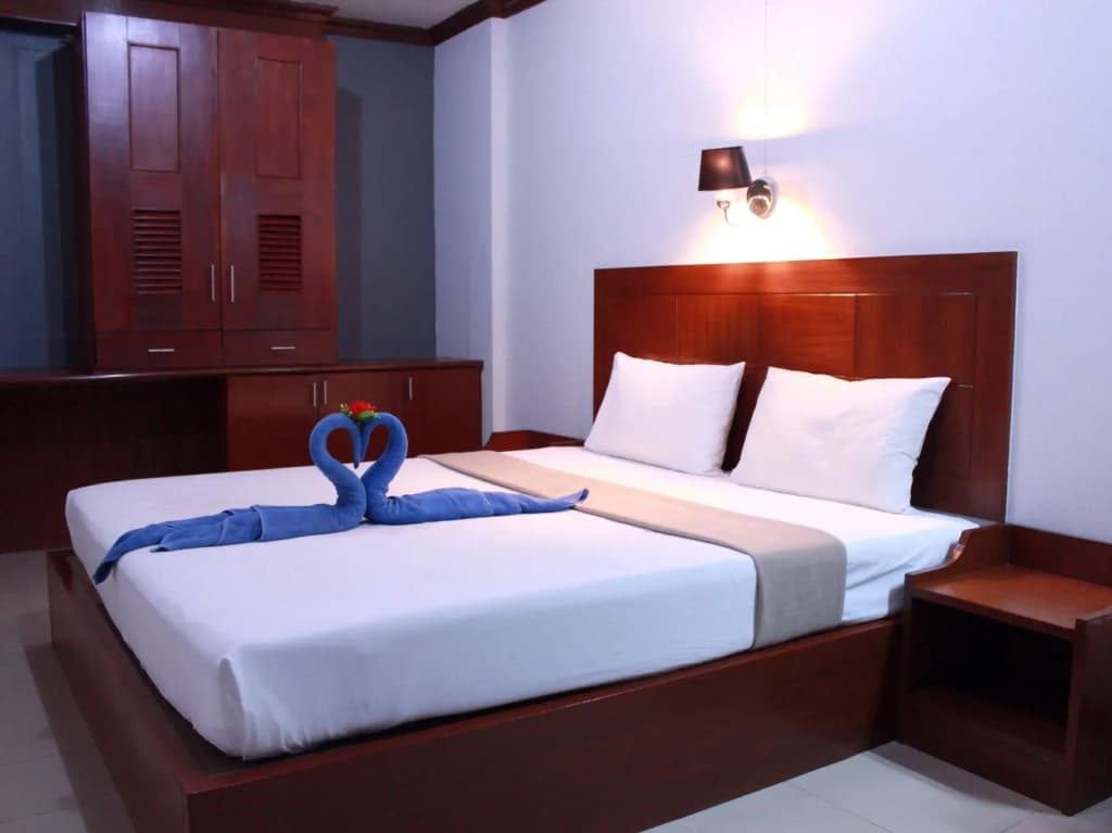 The Little Mermaid Guesthouse & Restaurant - photo 3