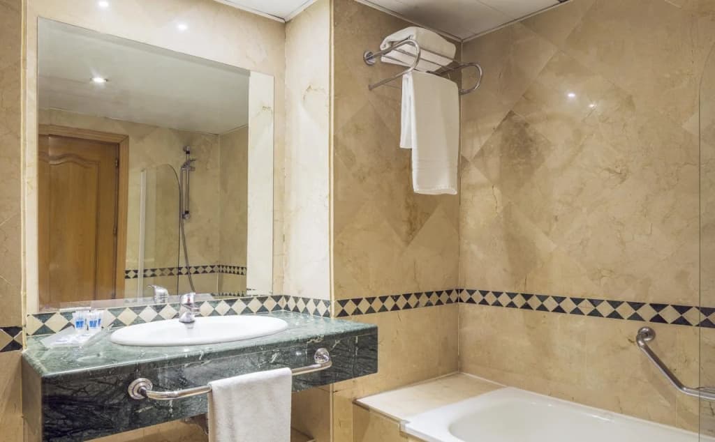 Apartamentos Leganitos - photo 8