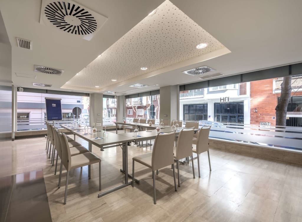 NH Madrid Zurbano - photo 26