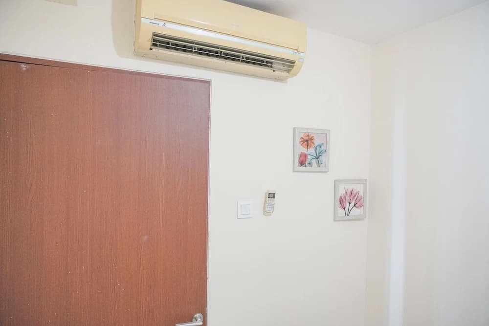 Homey And Comfortable 2Br Tifolia Apartment - photo 2