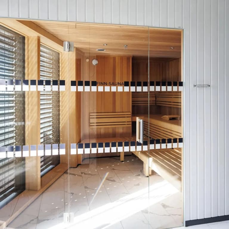 Skyline Suite - Danube-View Balcony&Pool - photo 16