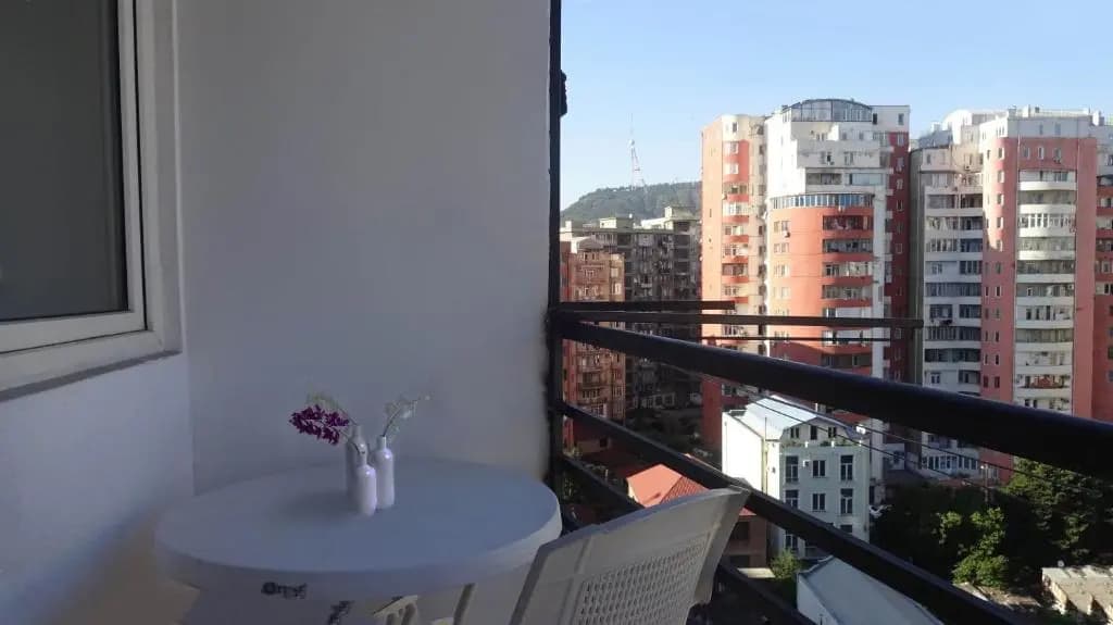 Sunshine studio with great views - photo 5