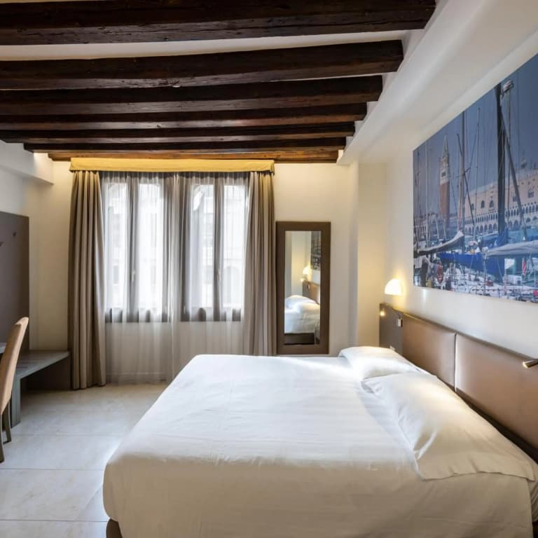 Leone Hotel - photo 21
