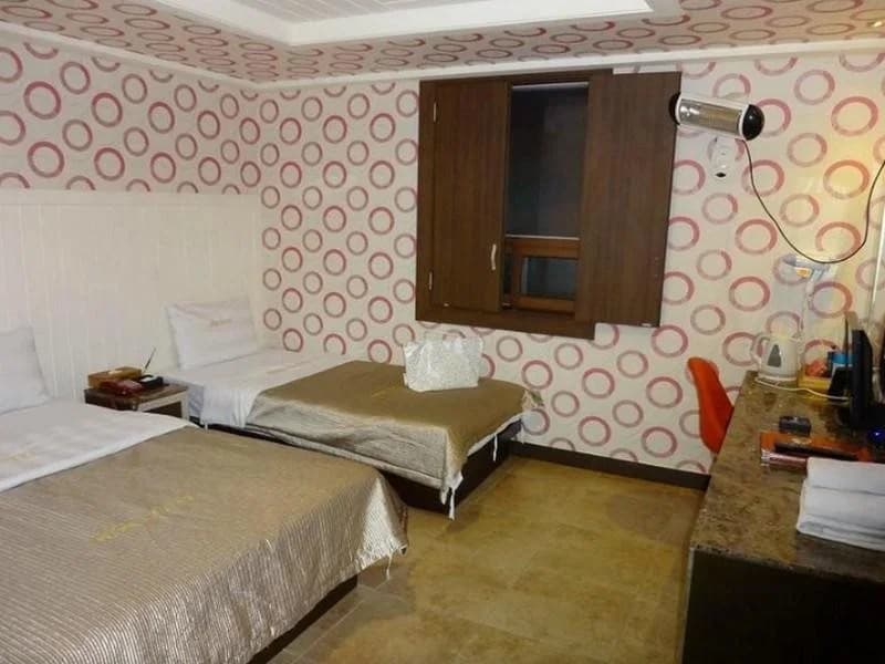 Petra Hotel - photo 10