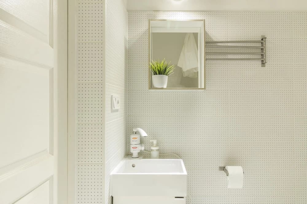 Curry Apartments - photo 9