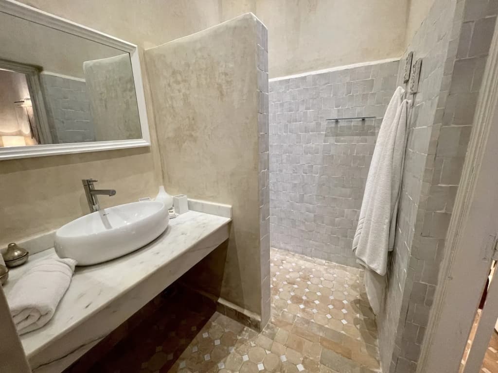 Riad Jona - photo 36