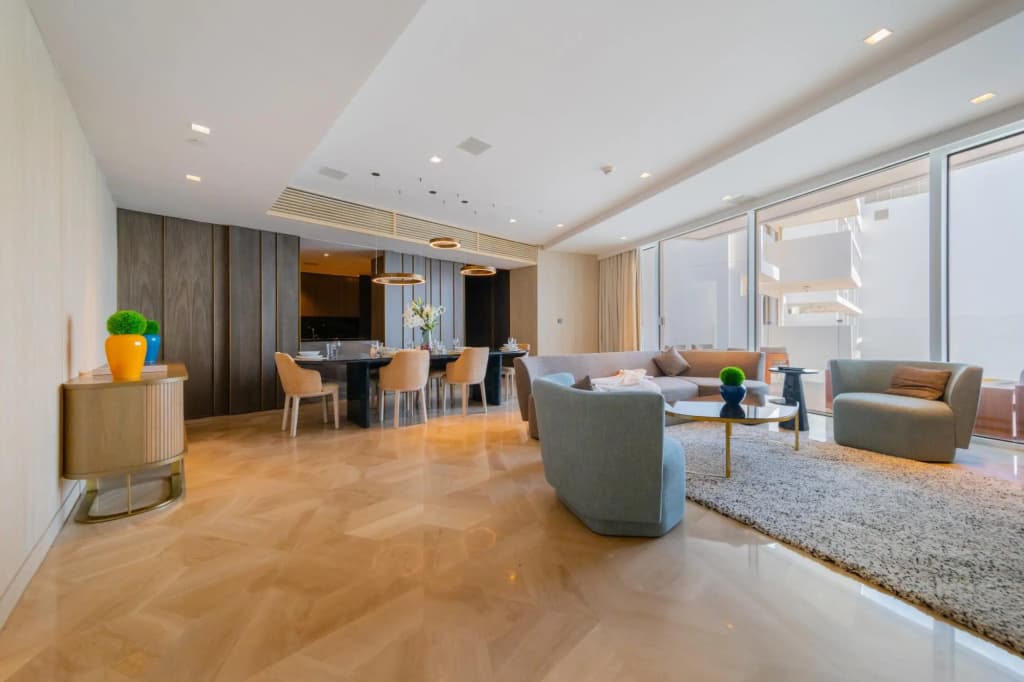 DXB - Five - 31302 - PJ - photo 12