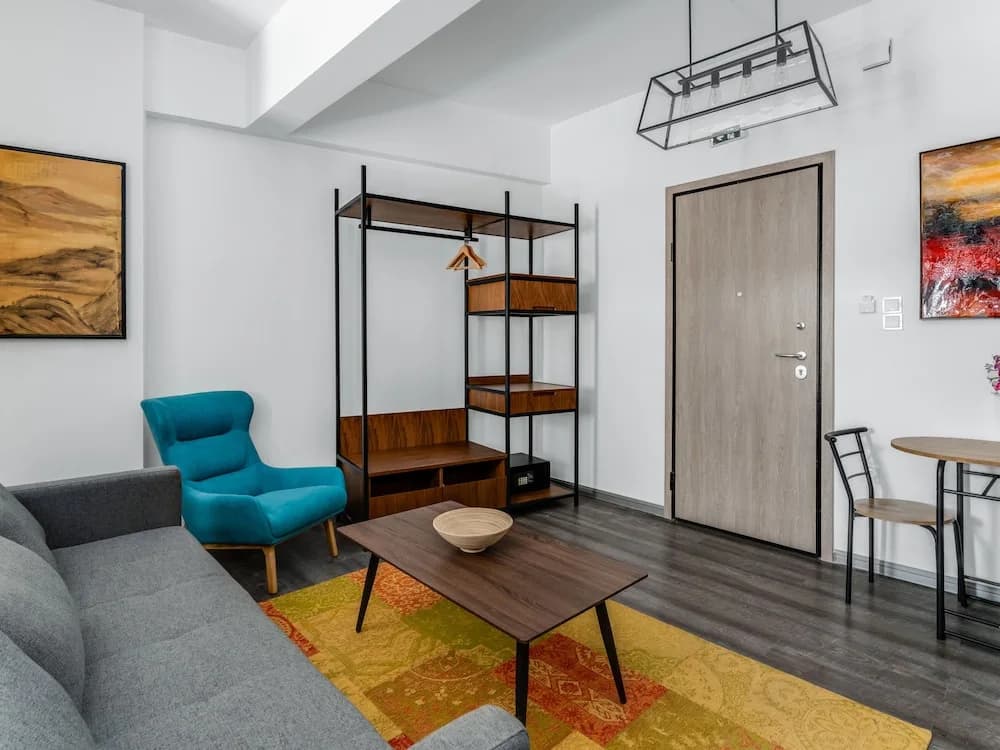 Sanders Center - Nice Studio Apt With Balcony - photo 7