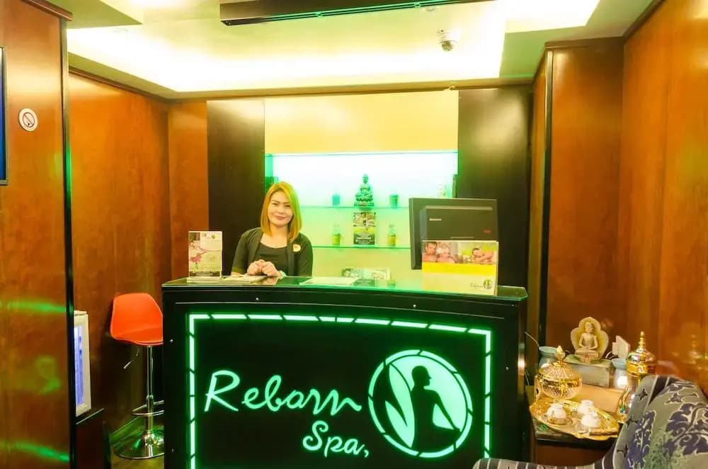 Ramee Guestline Hotel - photo 22