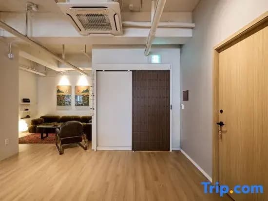 Kiwa Hostel - photo 9