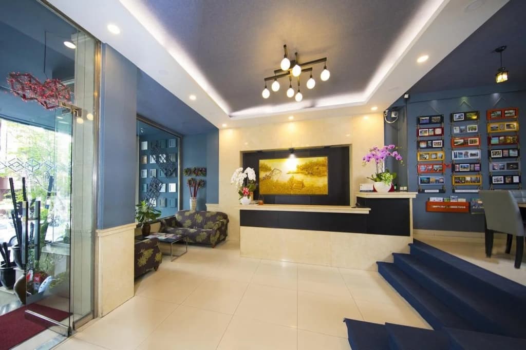 Good Vibes Central Hotel - photo 2