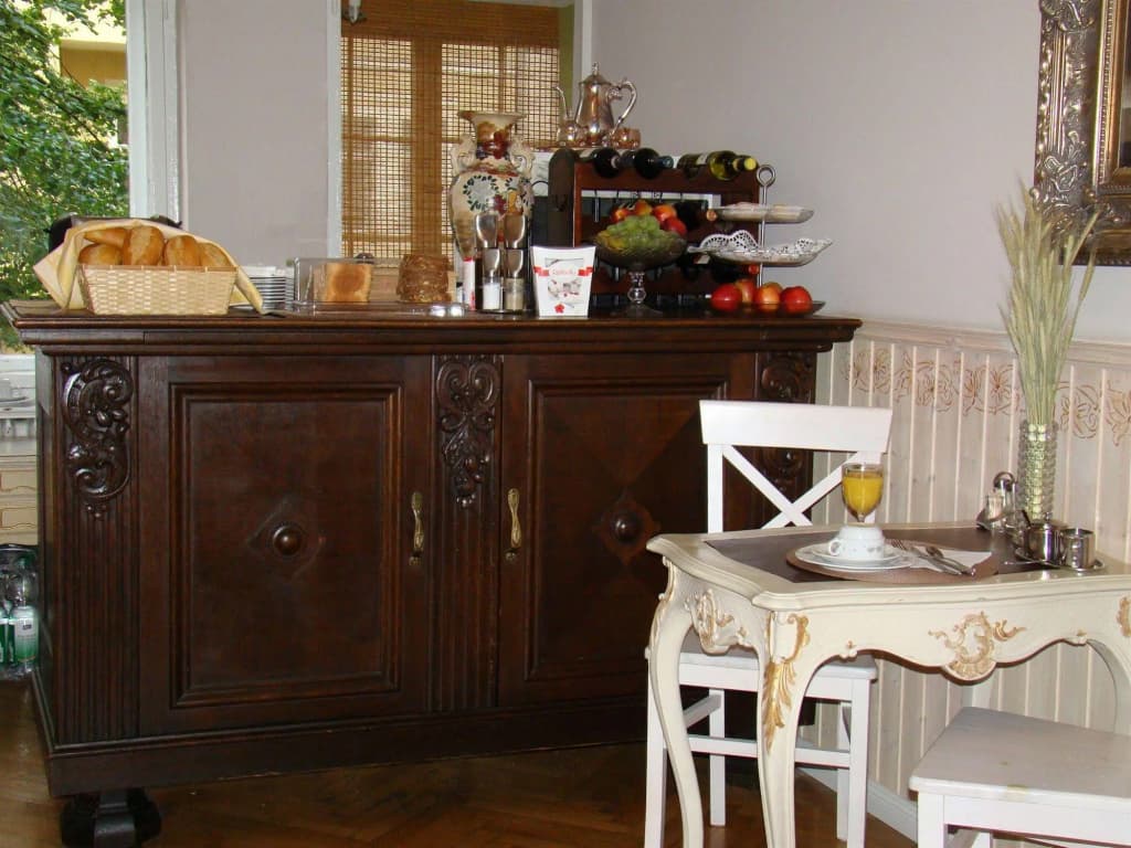 Alte Galerie Hotel - photo 9
