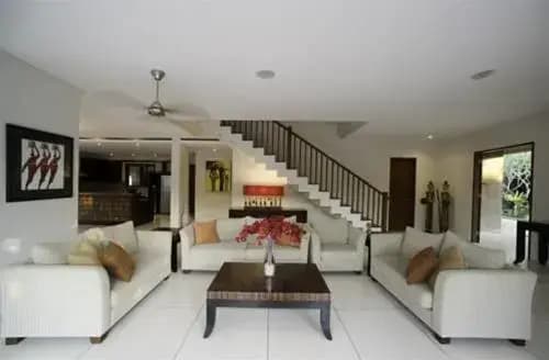 East Residence - photo 1