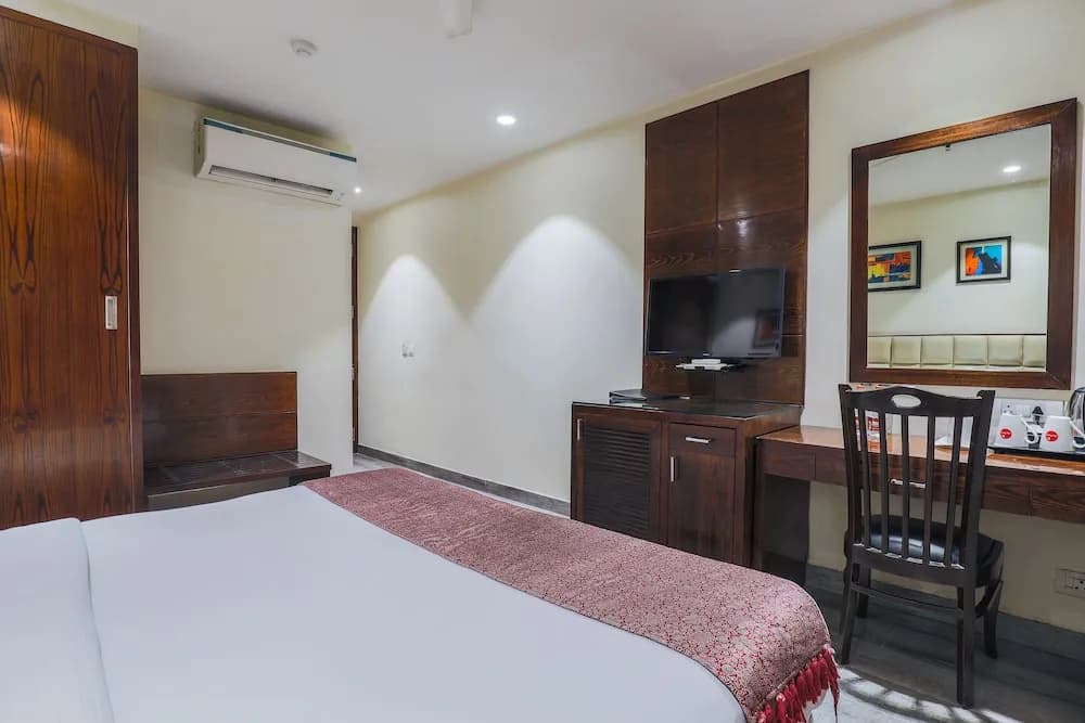 Hotel Blue Stone - Nehru Place - photo 7