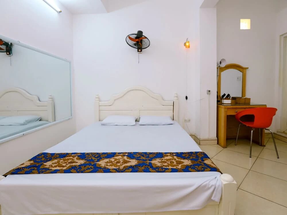 Huong Quynh Hotel by OYO Rooms - main photo