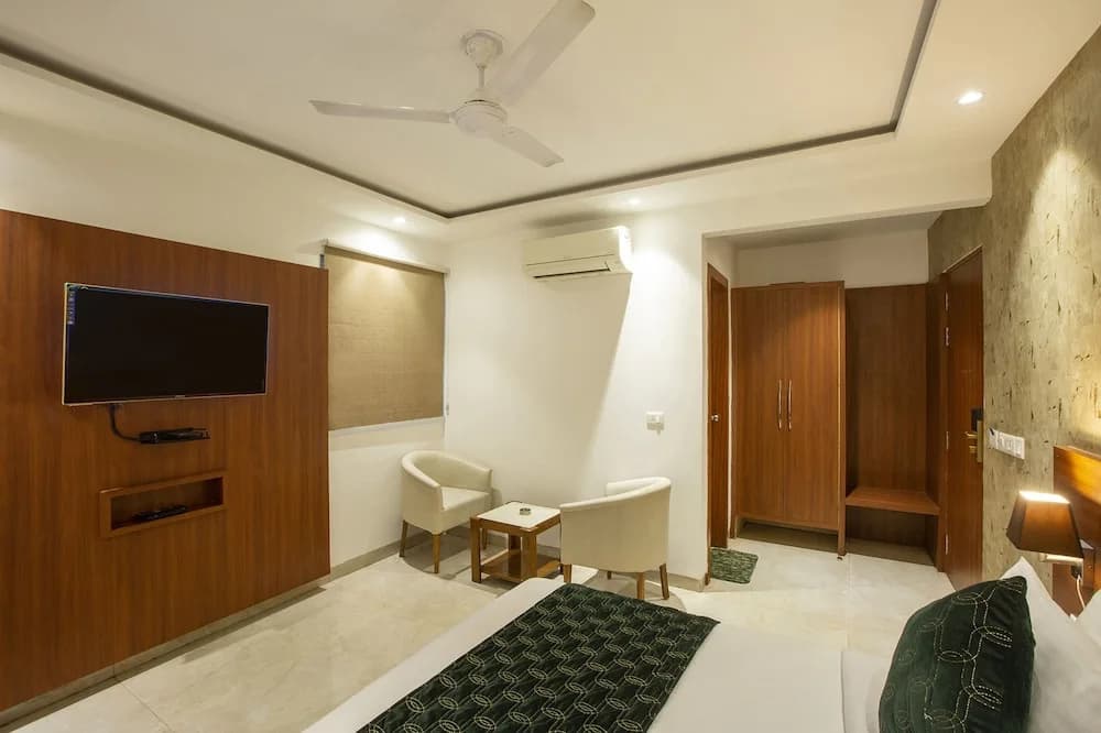 Fabhotel Skye Suites - photo 14