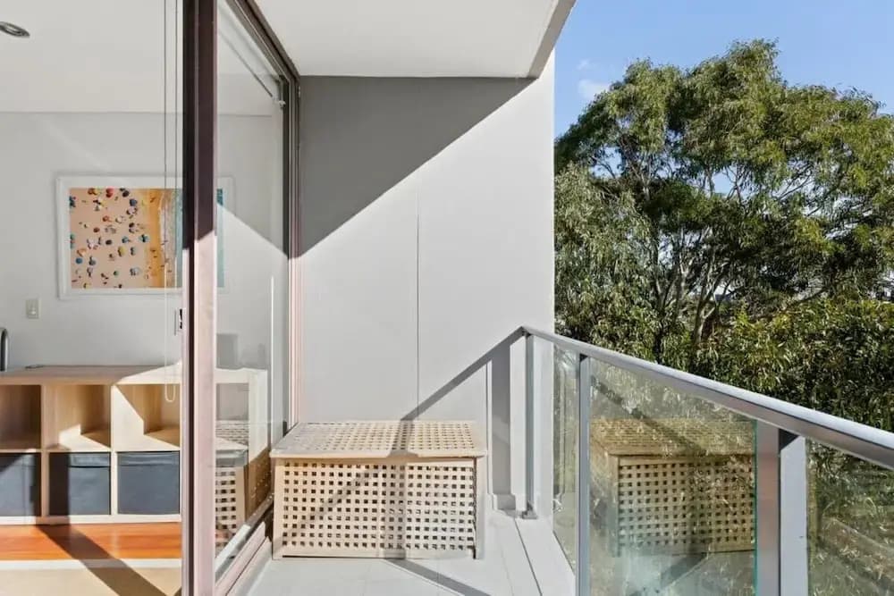 Prime Location 2-bed Apartment With Parking - photo 11