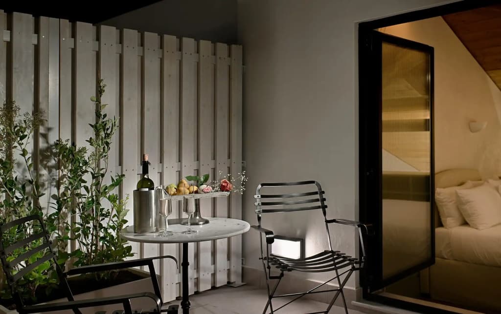 Athinaidos Quarters By K&K - photo 2