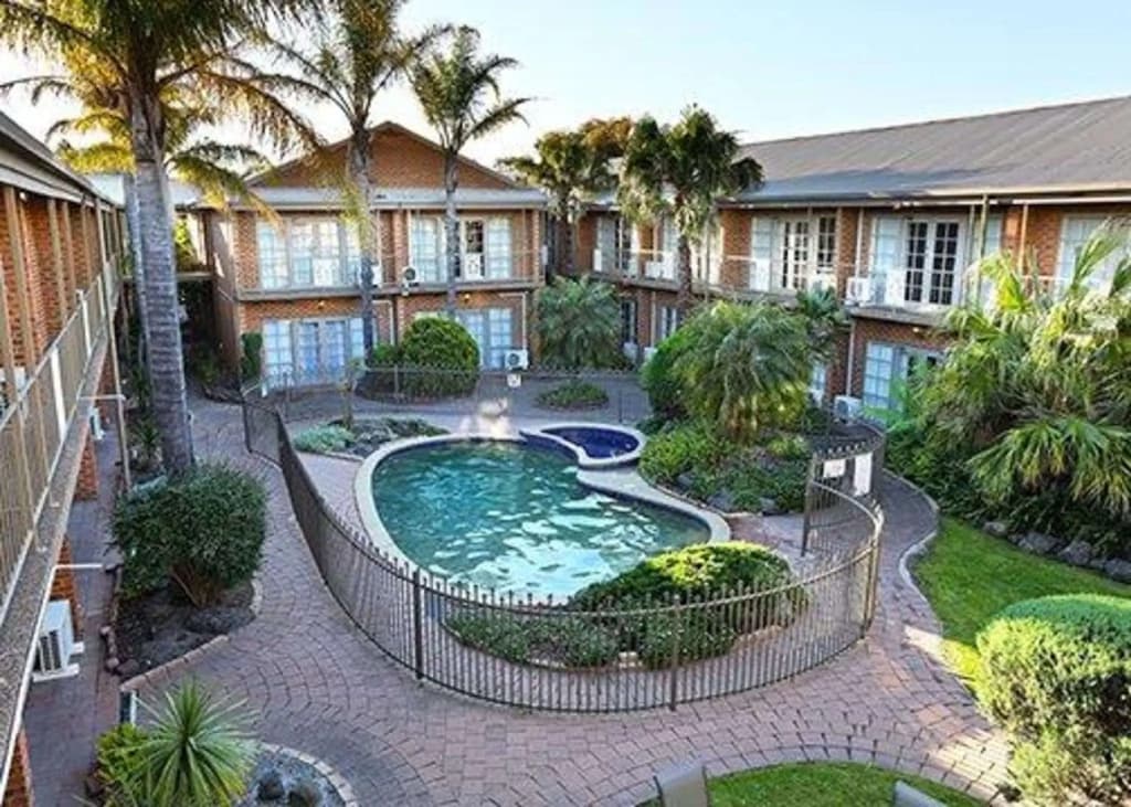 Quality Hotel Melbourne Airport - photo 13