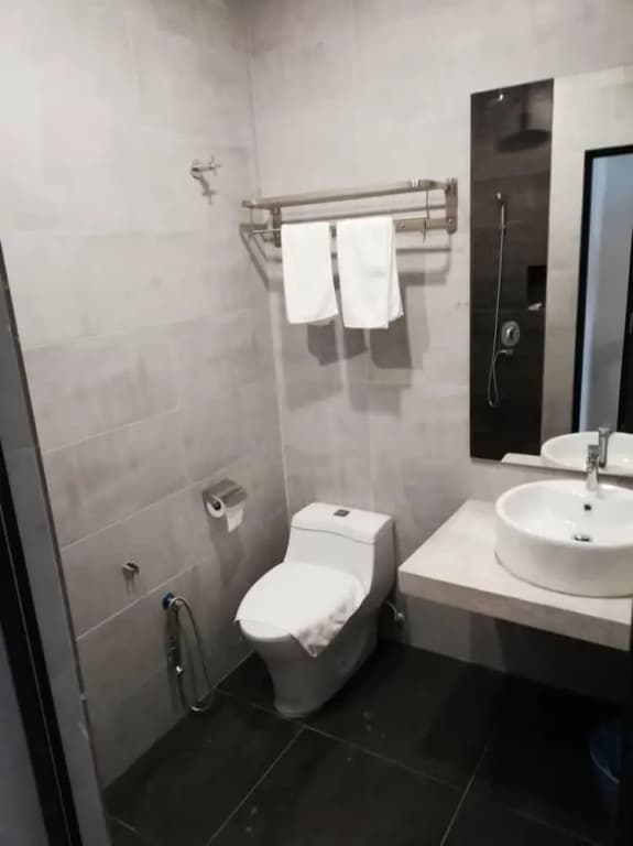 De Luna Hotel - photo 7