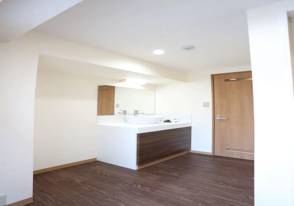 Kitashinchi Apartment - photo 11