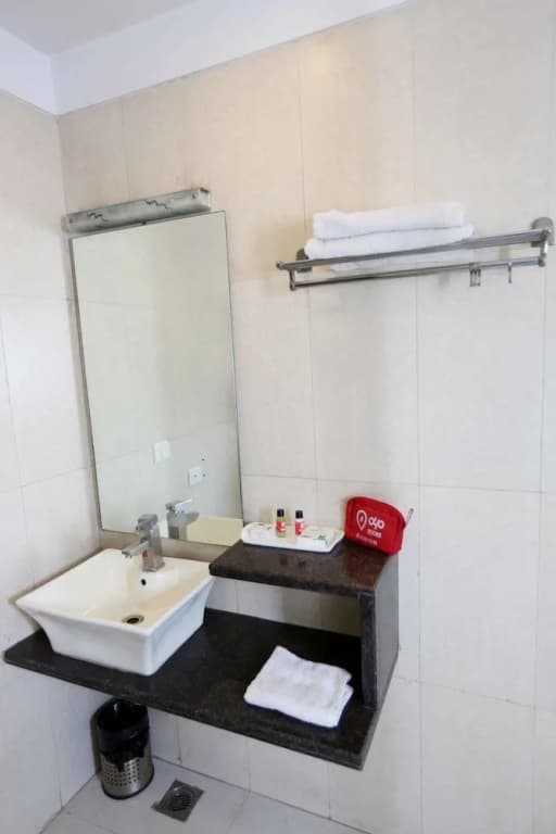 OYO 411 Hotel Relaxinn - photo 9