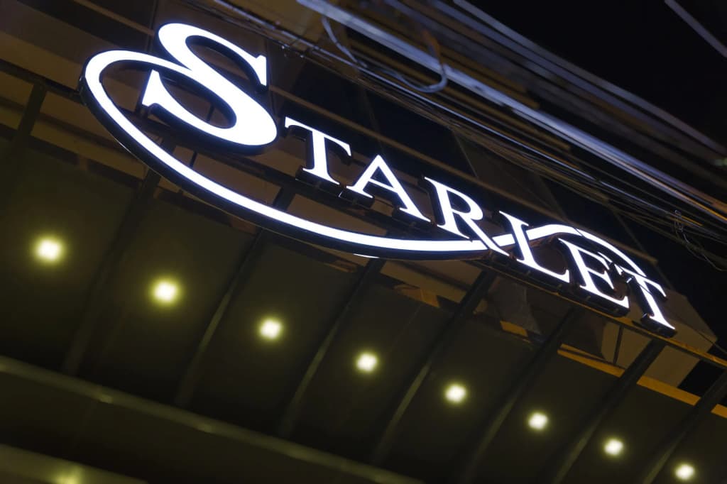 Starlet Hotel - photo 1