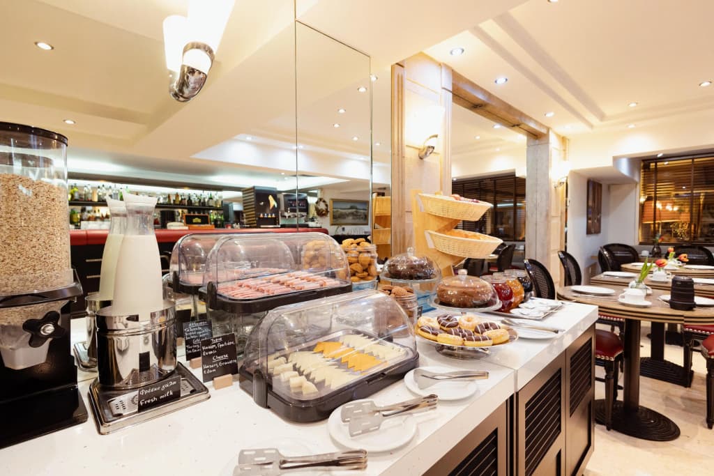 Best Western Plus Embassy Hotel - photo 12
