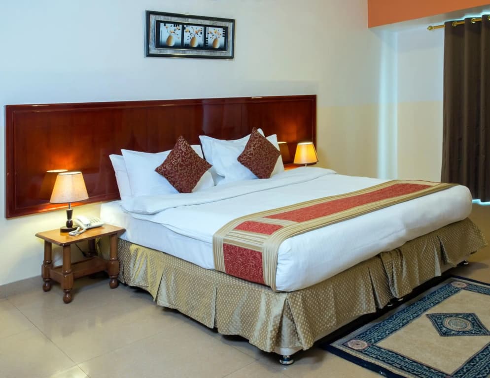 Safeer Plaza Hotel - photo 10