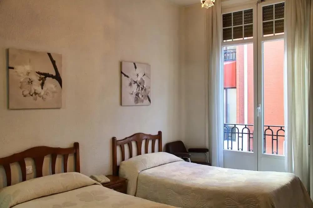 Hostal Excelsior - photo 17