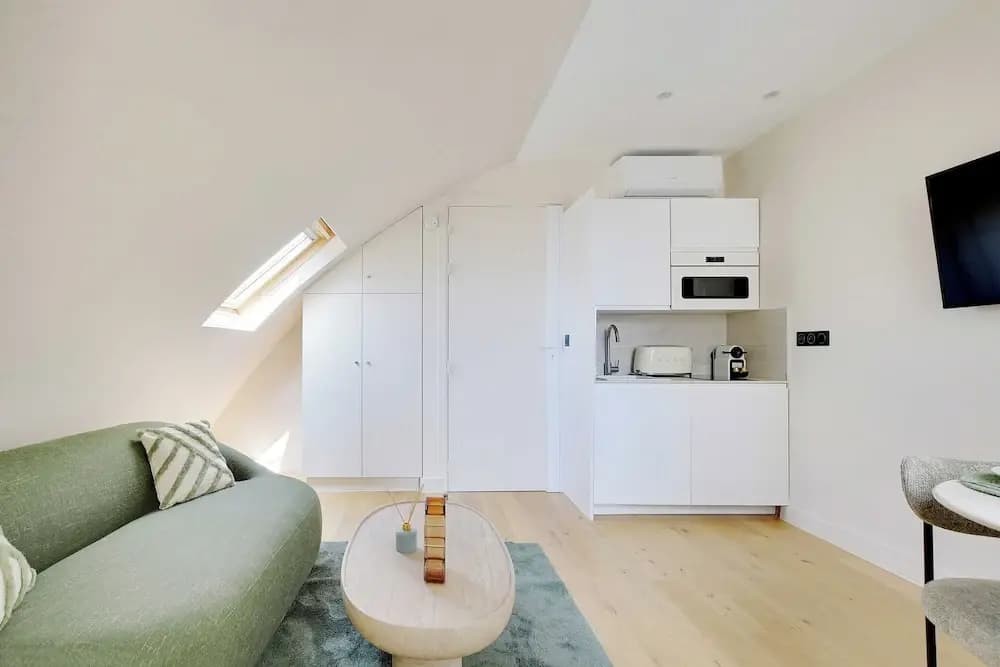 Apt a/c 1br/2p - Saint-lazare/les Champs Elysee - photo 5