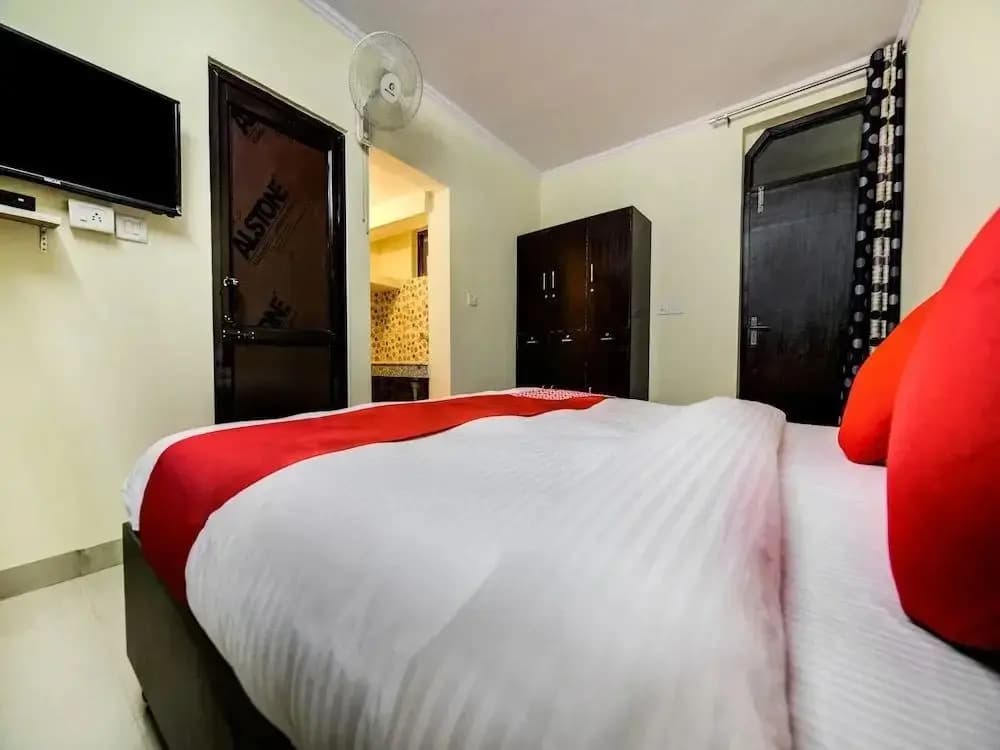 Kamal Palace By OYO Rooms - photo 4