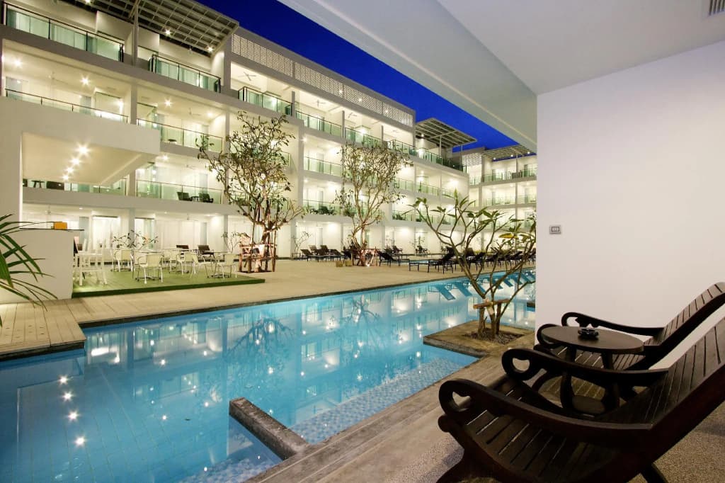 The Old Phuket - Karon Beach Resort - photo 10