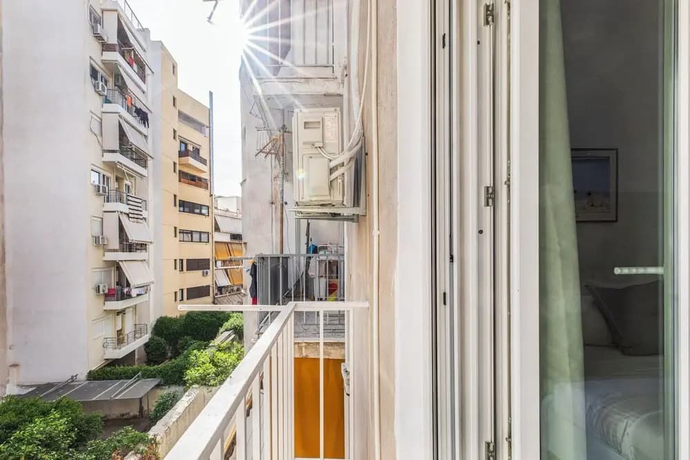 Les Nuances de Blue 1-BR Apt in Athens - photo 1