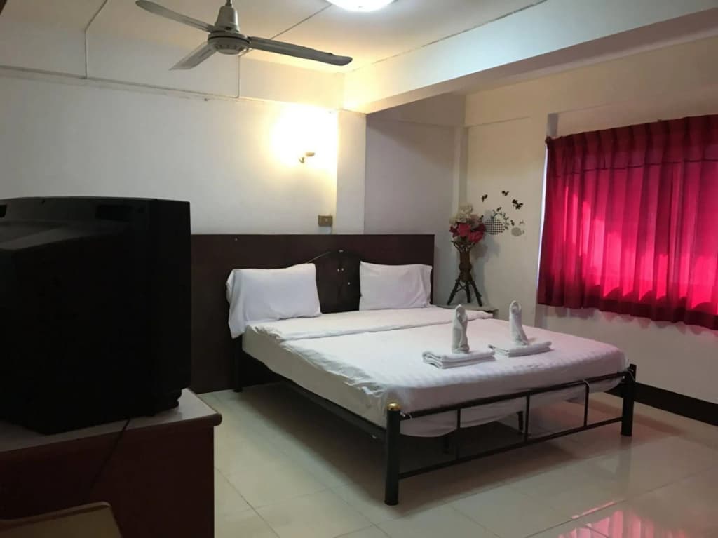 President Apartment - photo 5