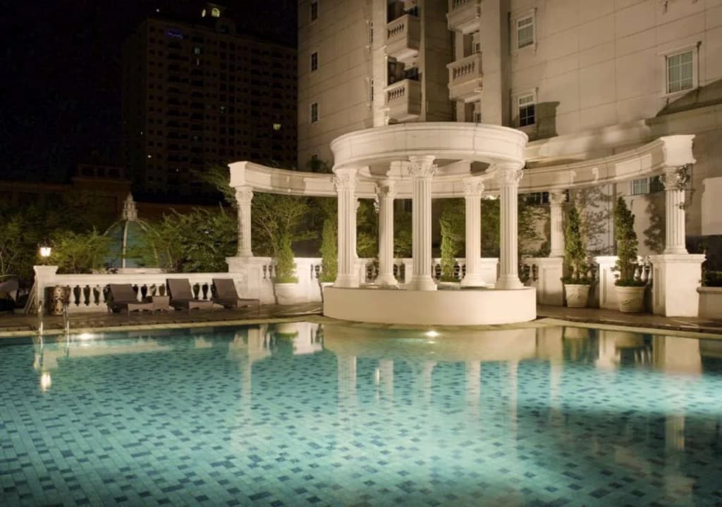The Bellezza Suites Jakarta - photo 17