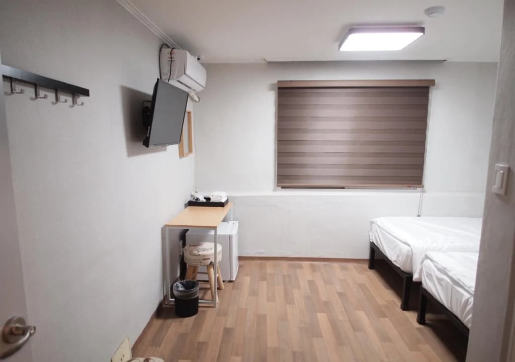Hostel Gaon Sinchon - photo 2