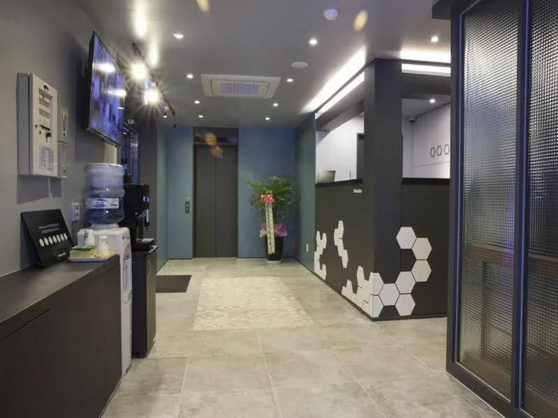 Hotel Hive - photo 4