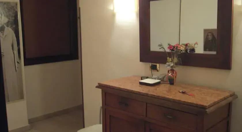 Locandina House - photo 2